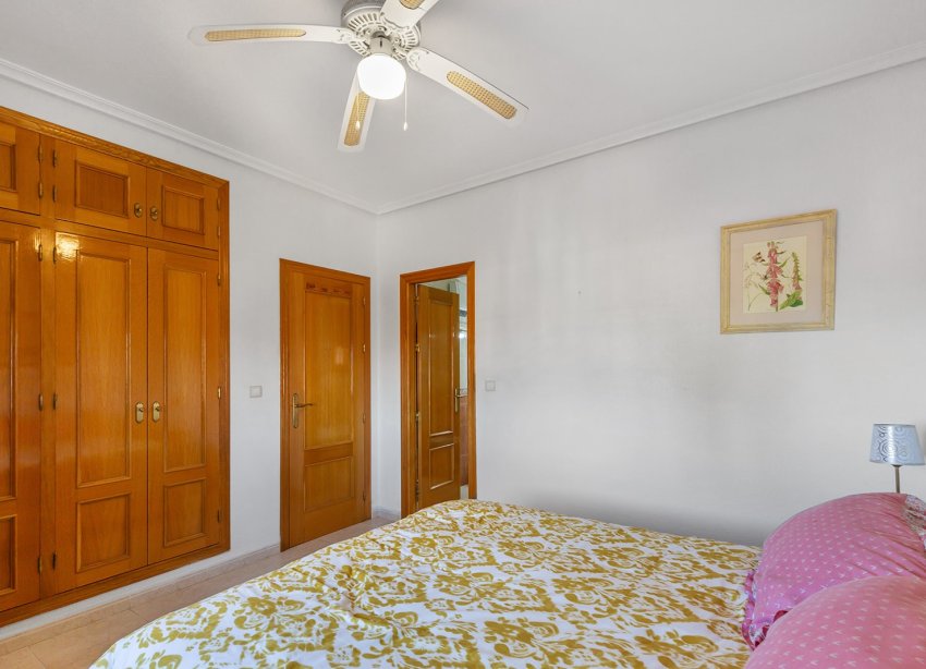 Resale - Villa - Bigastro