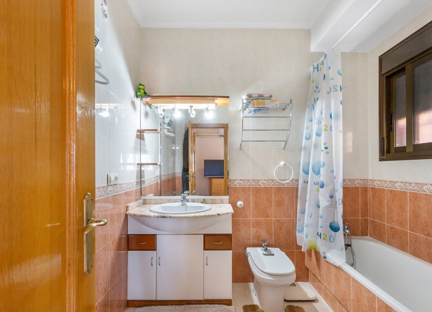 Resale - Villa - Bigastro