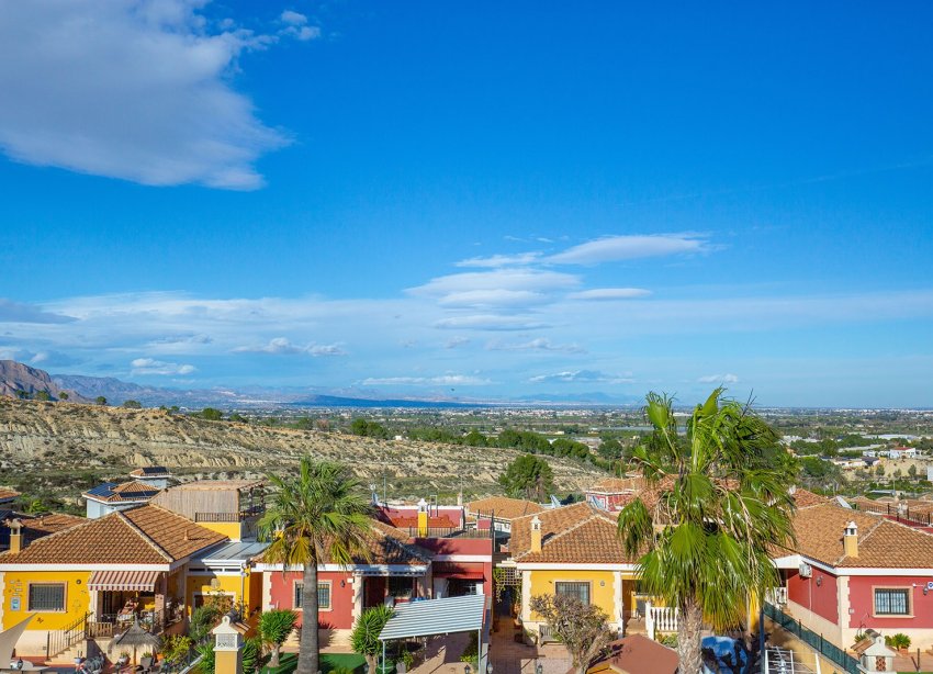 Resale - Villa - Bigastro