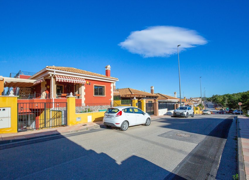 Resale - Villa - Bigastro