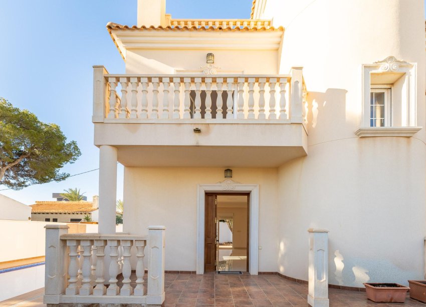 Resale - Villa - Cabo Roig - Costa blanca