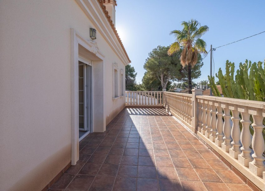 Resale - Villa - Cabo Roig - Costa blanca