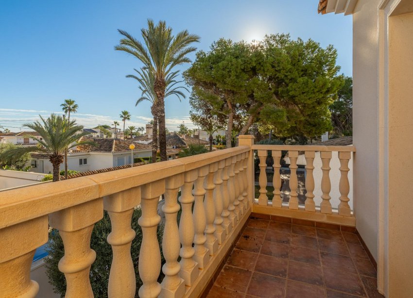 Resale - Villa - Cabo Roig - Costa blanca