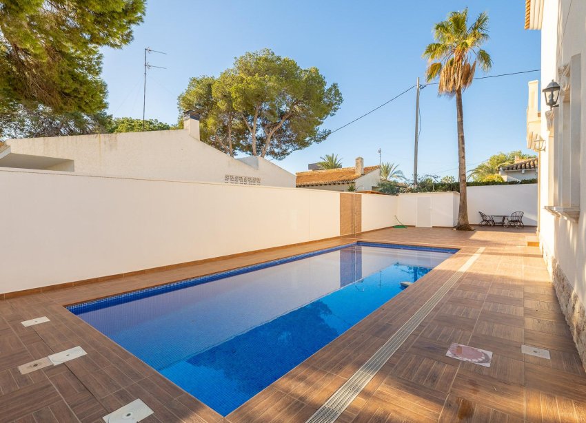 Resale - Villa - Cabo Roig - Costa blanca