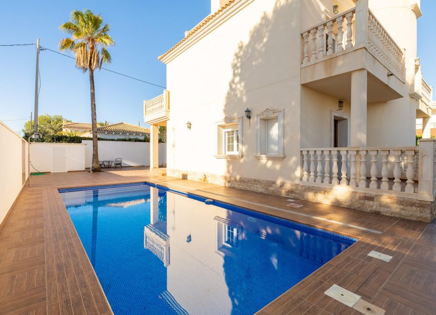 Resale - Villa - Cabo Roig - Costa blanca