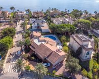 Resale - Villa - Cabo Roig - MUY CERCA DE LA PLAYA