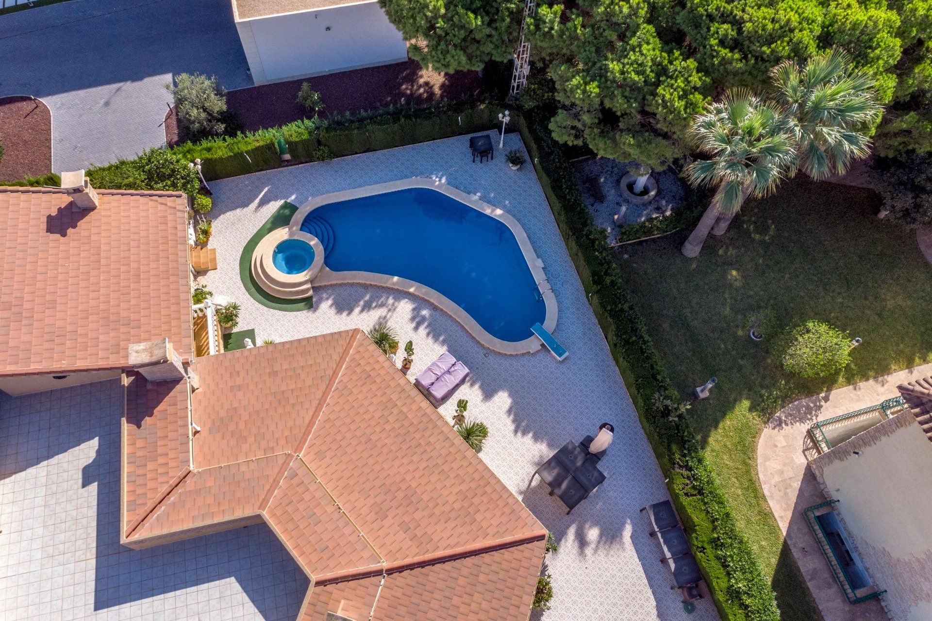 Resale - Villa - Cabo Roig - MUY CERCA DE LA PLAYA