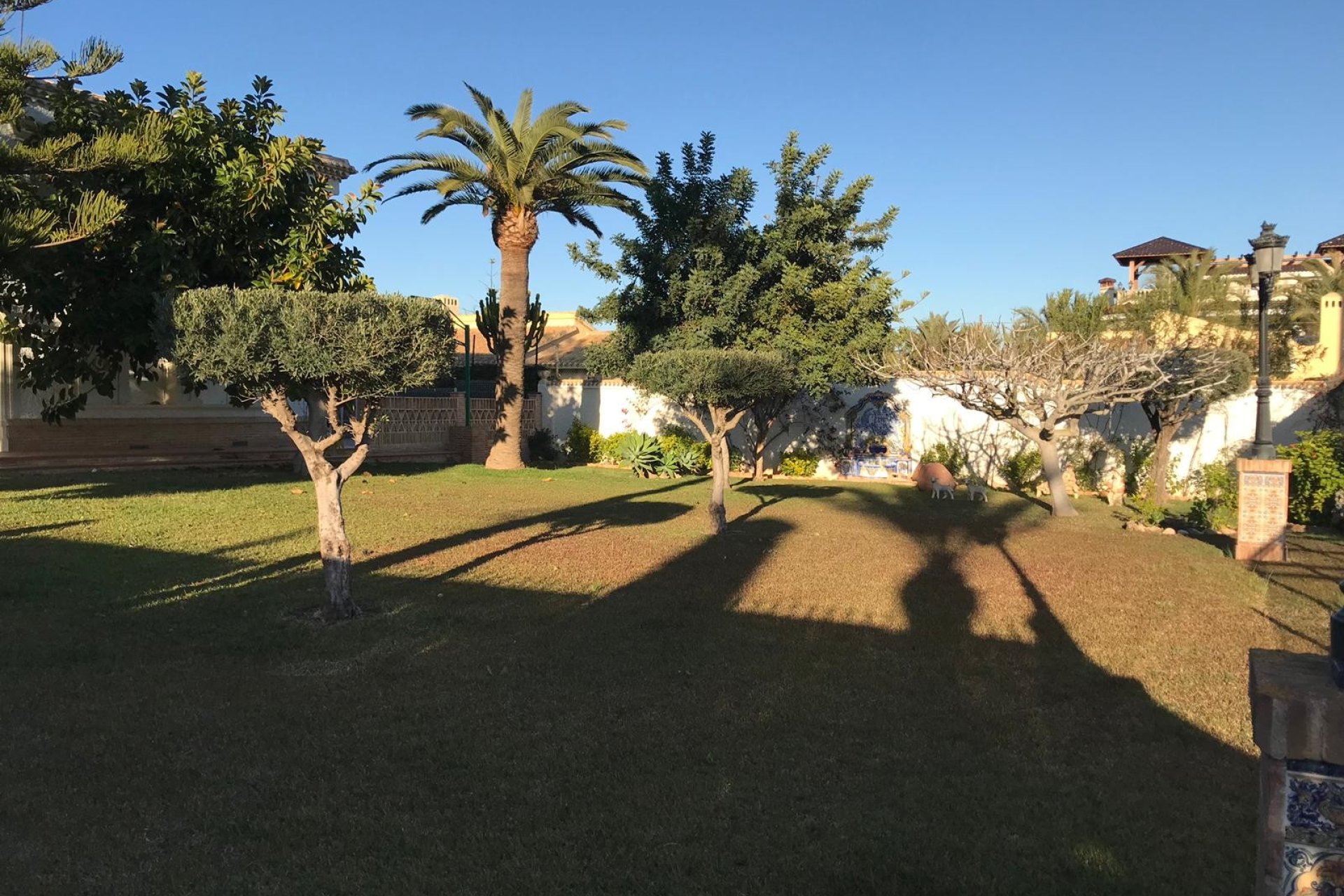 Resale - Villa - Cabo Roig