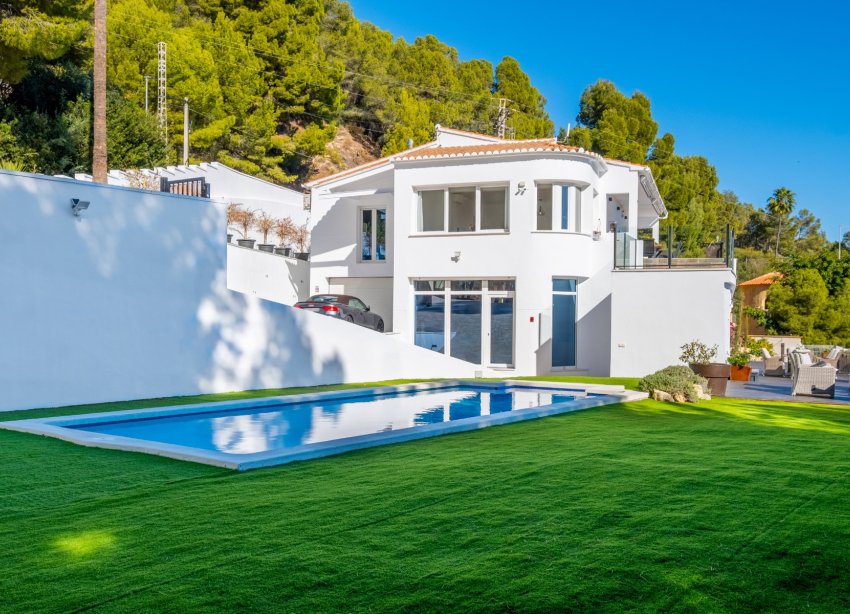 Resale - Villa - Calpe