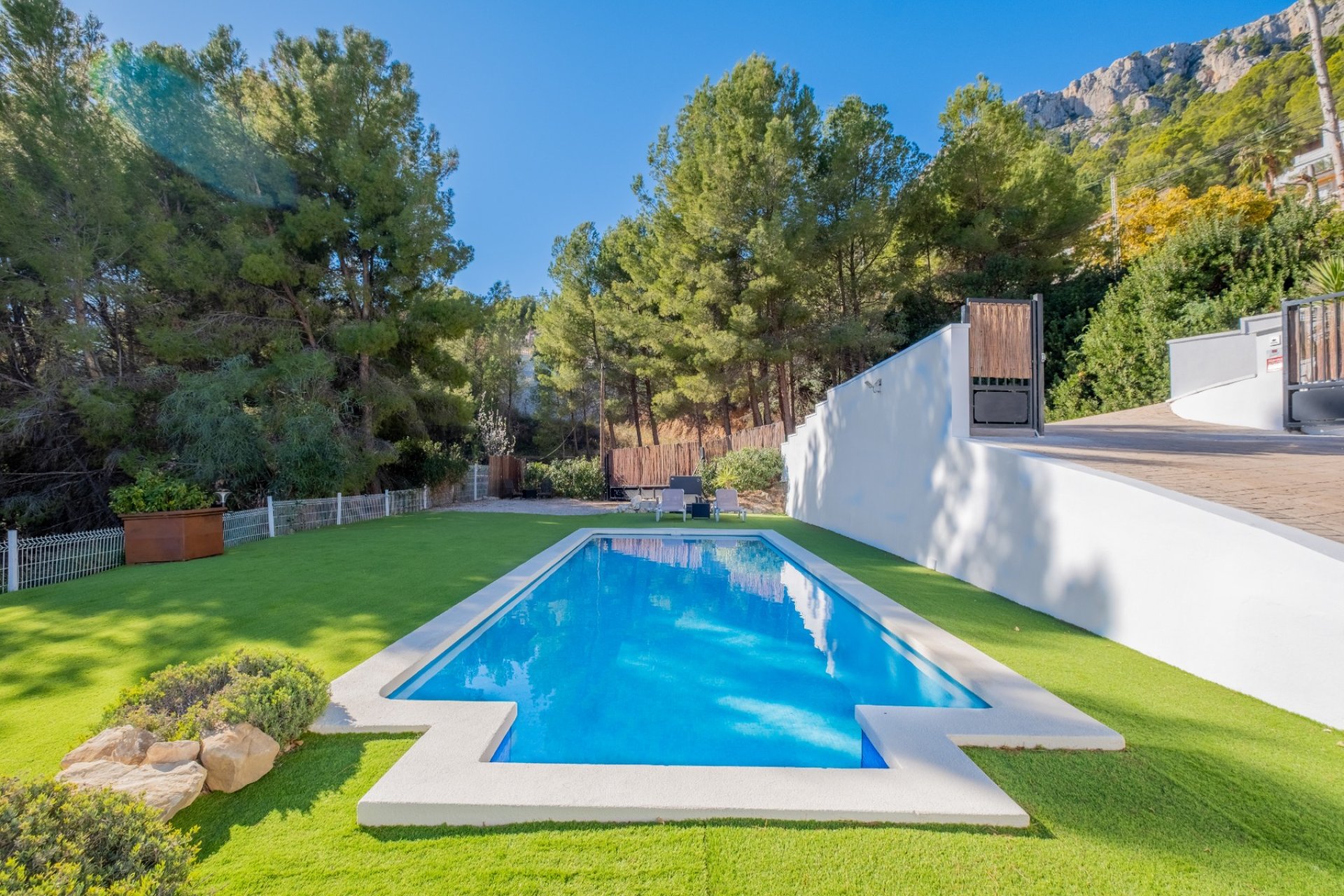 Resale - Villa - Calpe