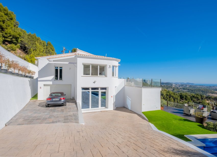 Resale - Villa - Calpe