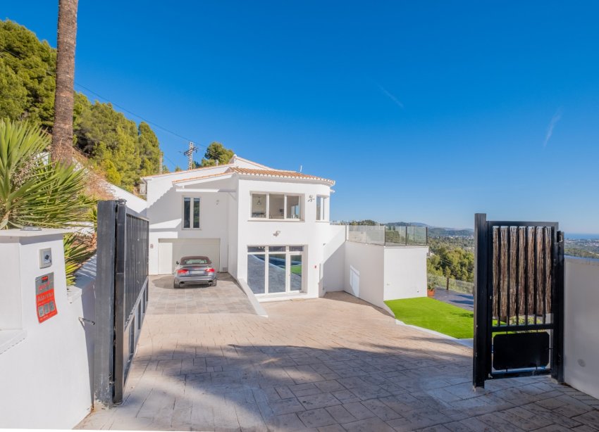 Resale - Villa - Calpe