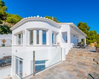 Resale - Villa - Calpe