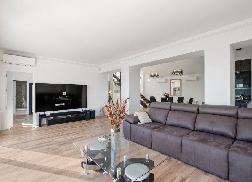 Resale - Villa - Calpe