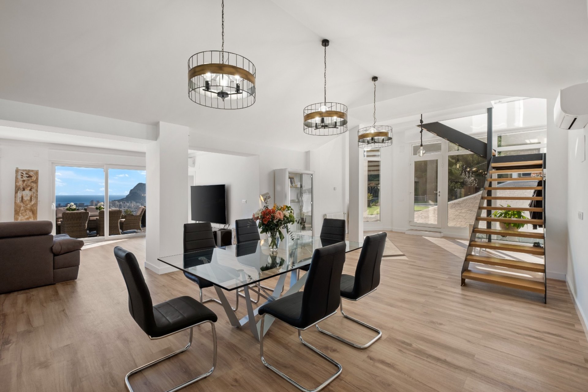 Resale - Villa - Calpe