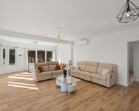 Resale - Villa - Calpe