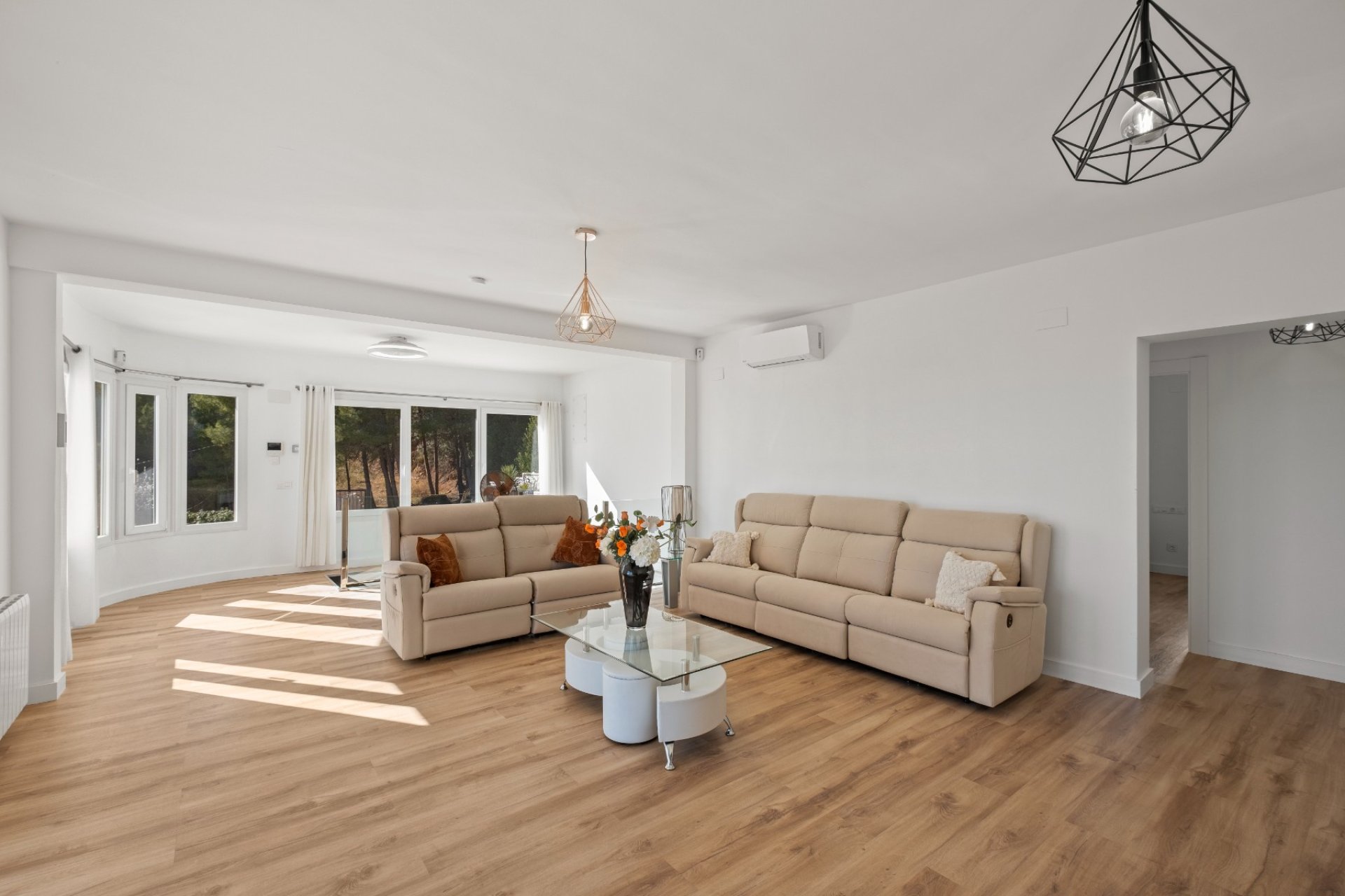 Resale - Villa - Calpe