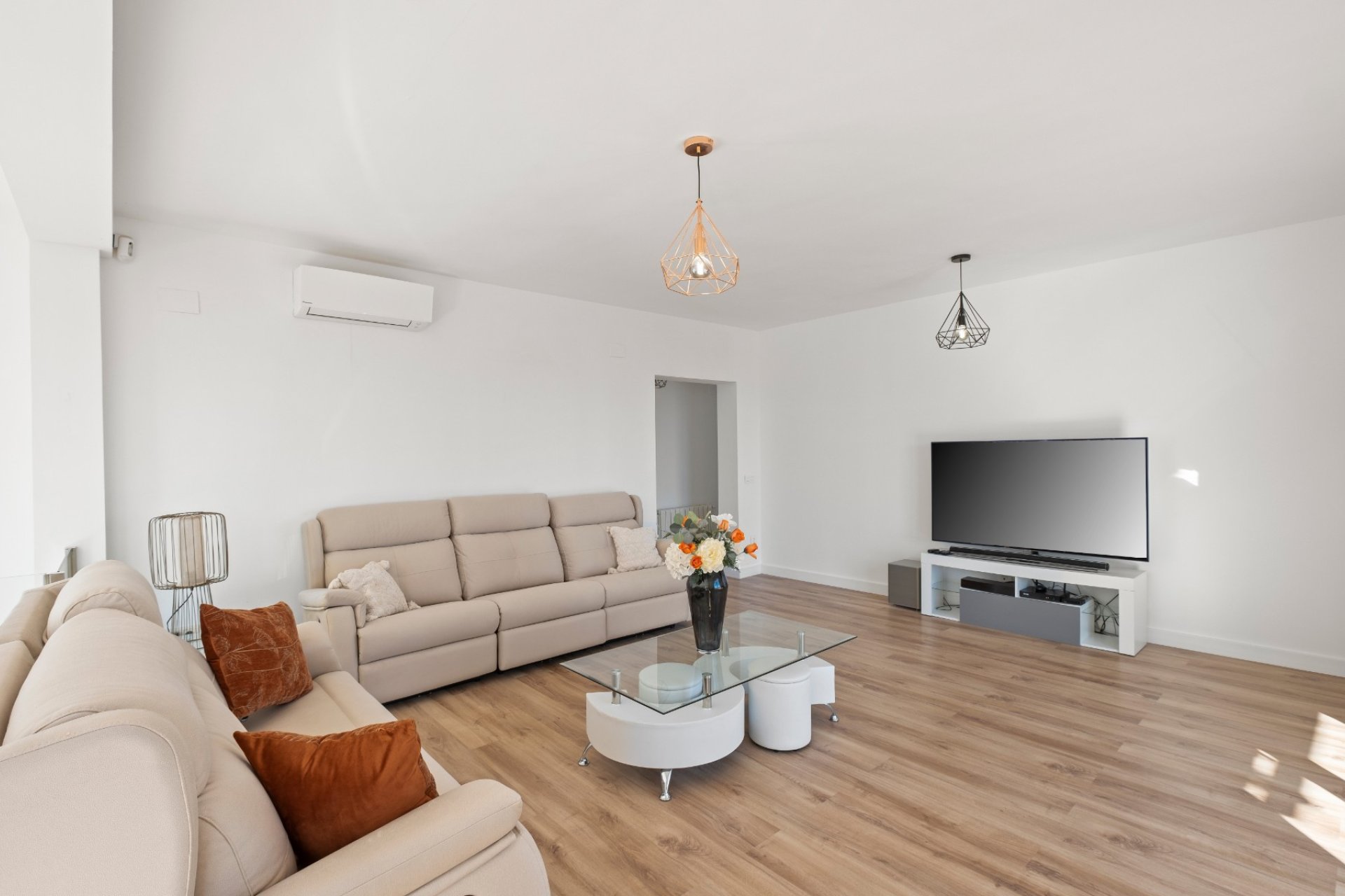 Resale - Villa - Calpe