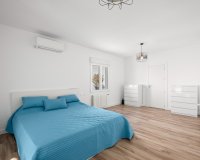 Resale - Villa - Calpe