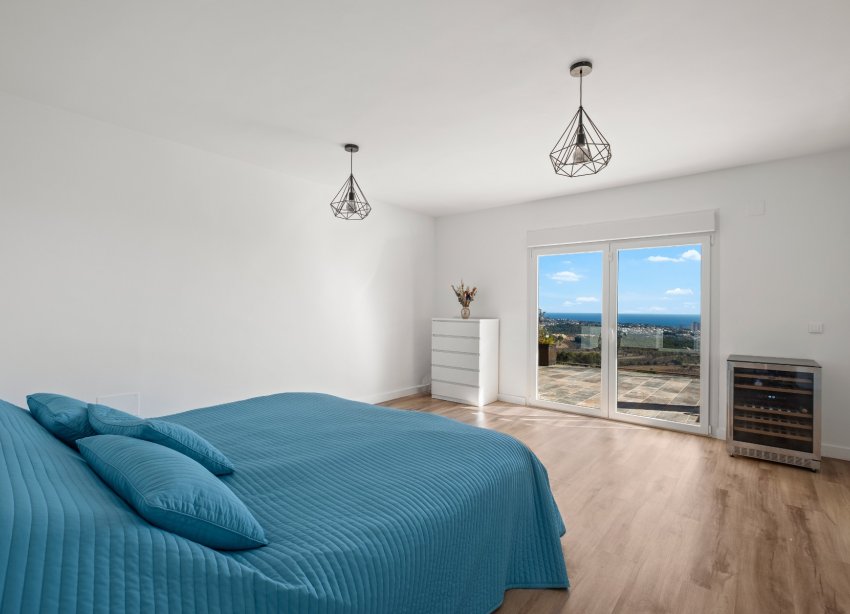 Resale - Villa - Calpe