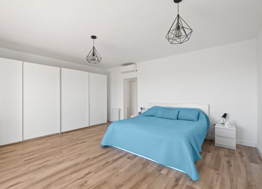 Resale - Villa - Calpe