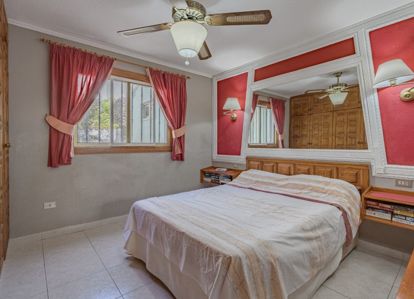 Resale - Villa - Chayofa - Chayofa Tenerife