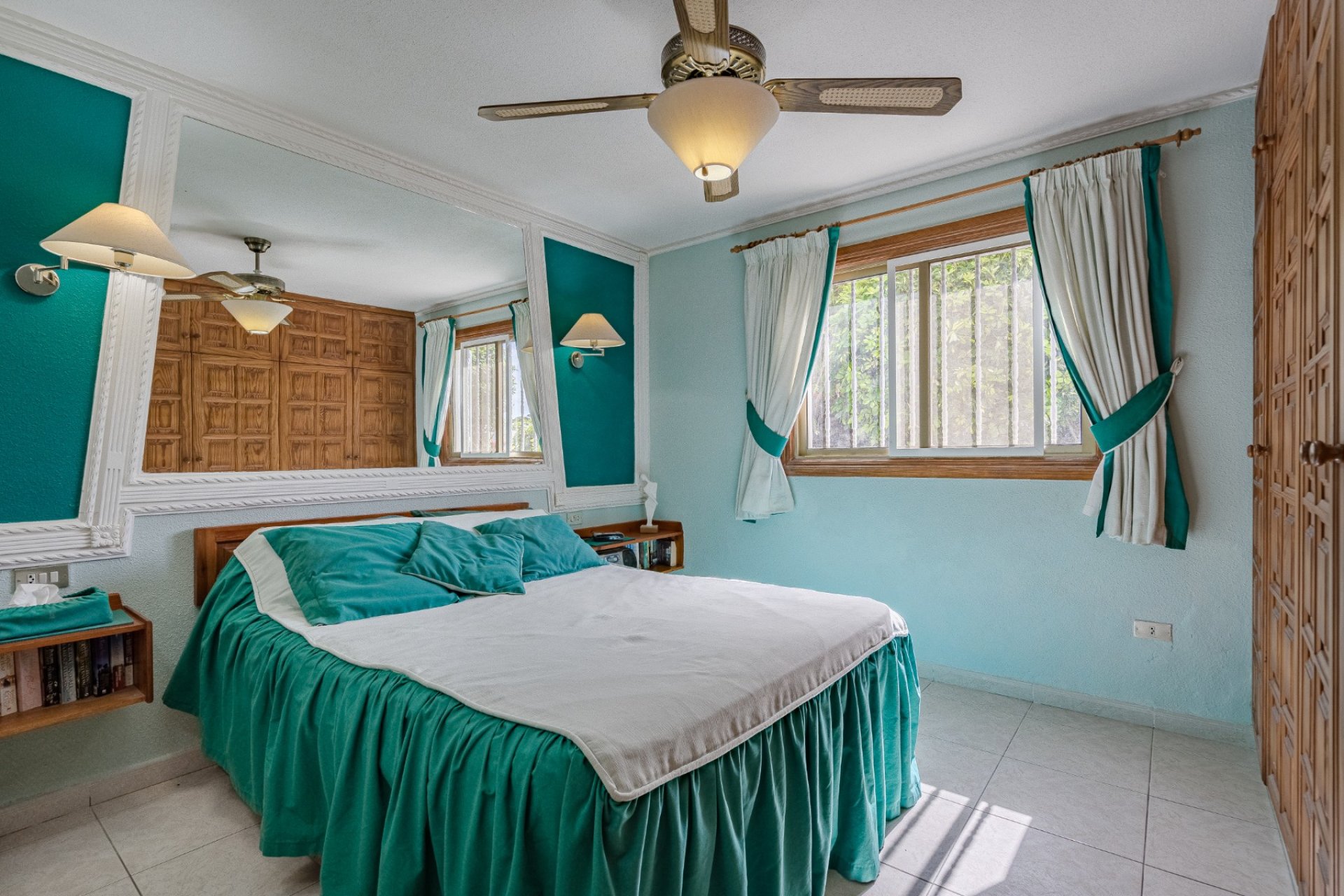 Resale - Villa - Chayofa - Chayofa Tenerife