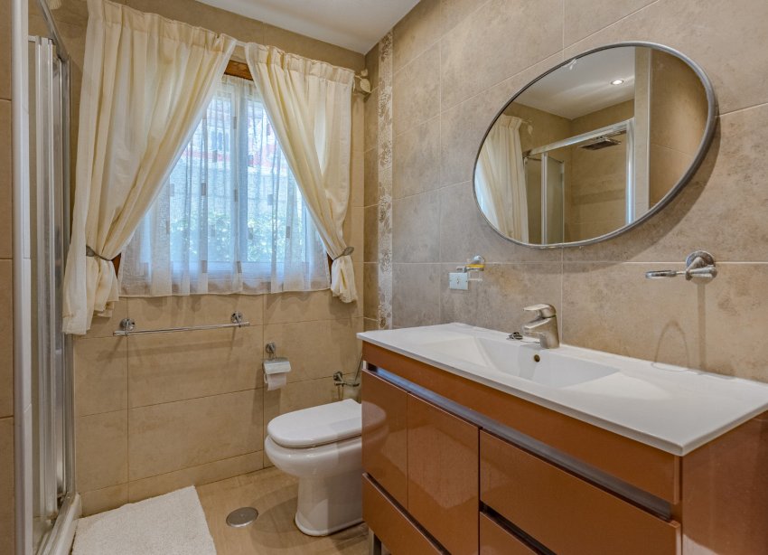 Resale - Villa - Chayofa - Chayofa Tenerife