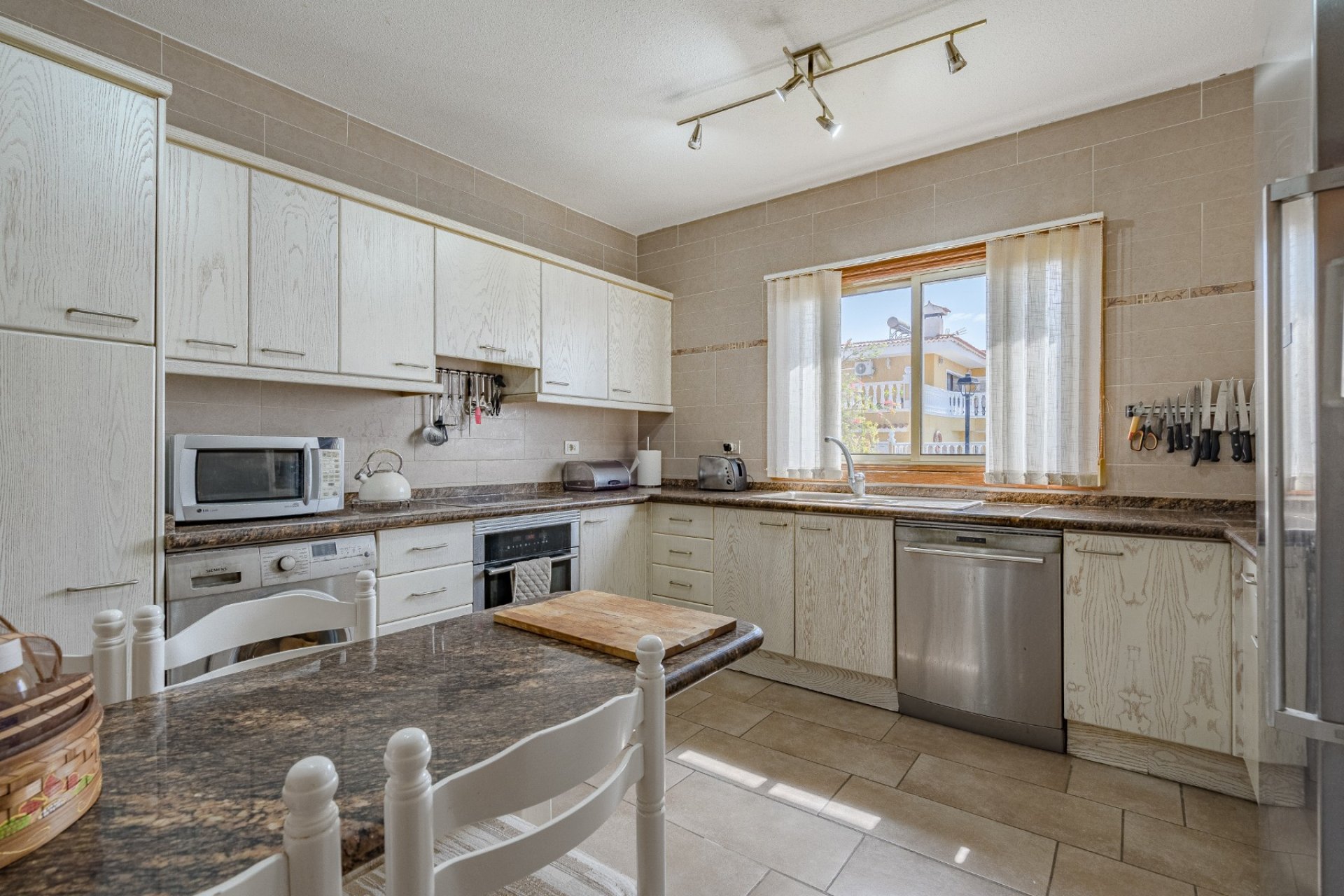 Resale - Villa - Chayofa - Chayofa Tenerife