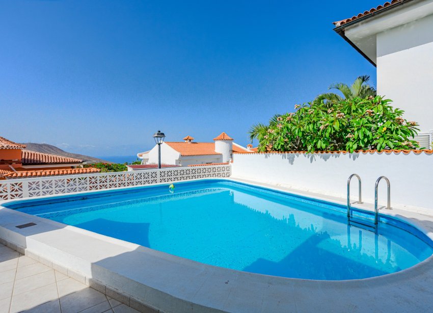 Resale - Villa - Chayofa - Chayofa Tenerife