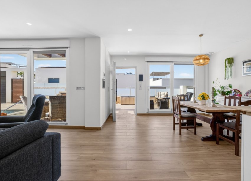 Resale - Villa - Ciudad Quesada - Alicante