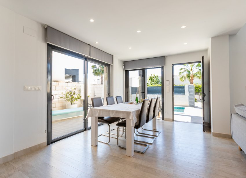 Resale - Villa - Ciudad Quesada - Rojales