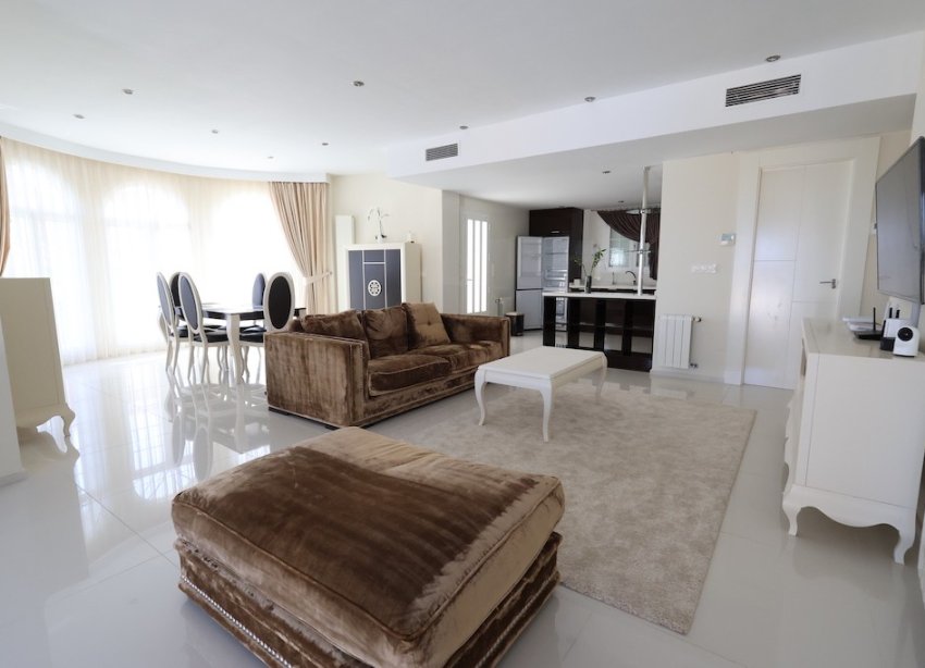 Resale - Villa - Ciudad Quesada