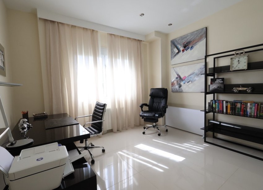 Resale - Villa - Ciudad Quesada