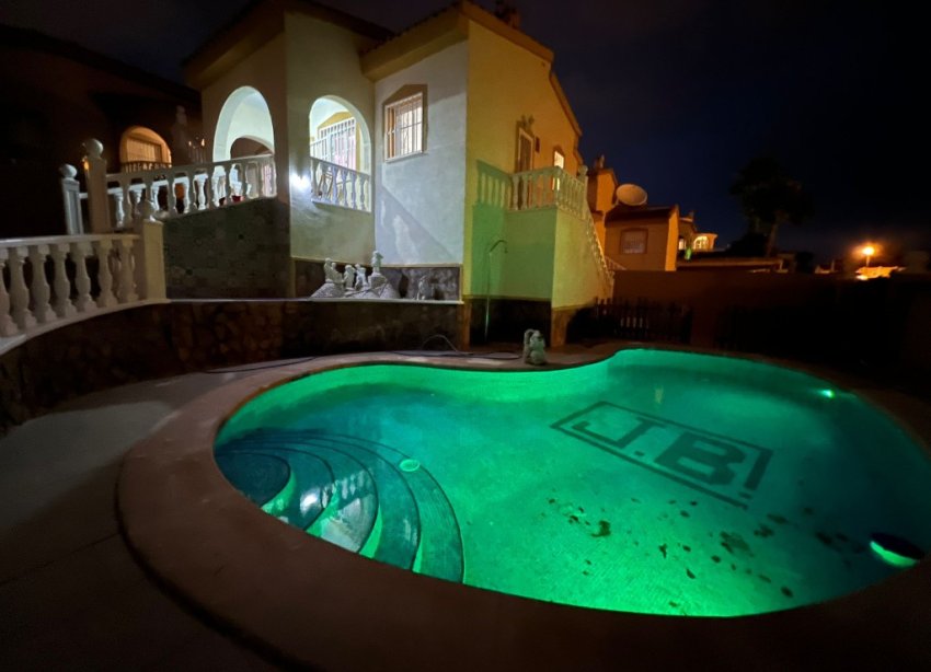 Resale - Villa - Ciudad Quesada