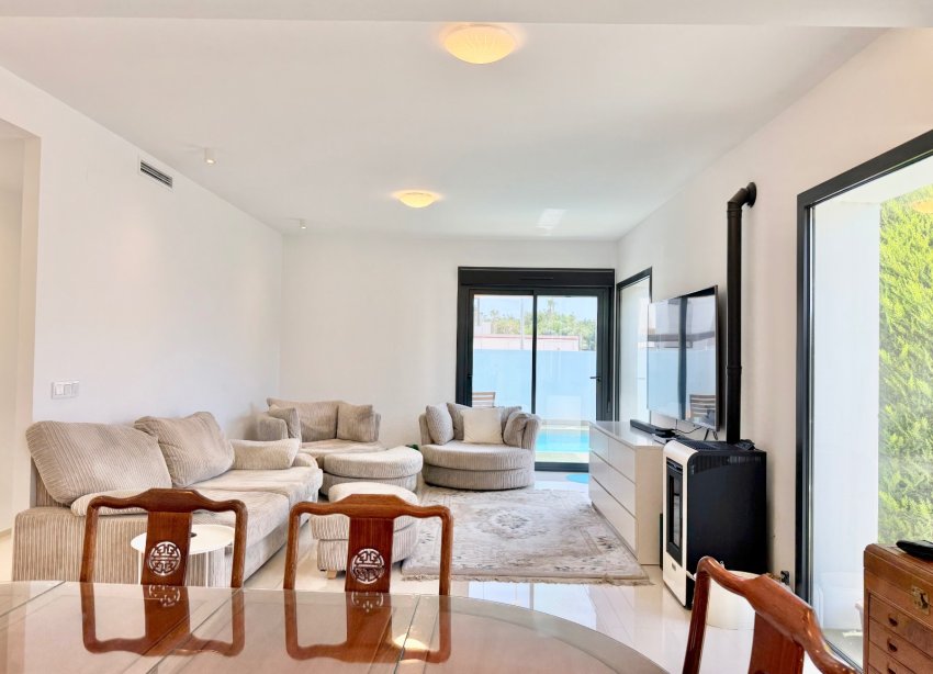Resale - Villa - Ciudad Quesada