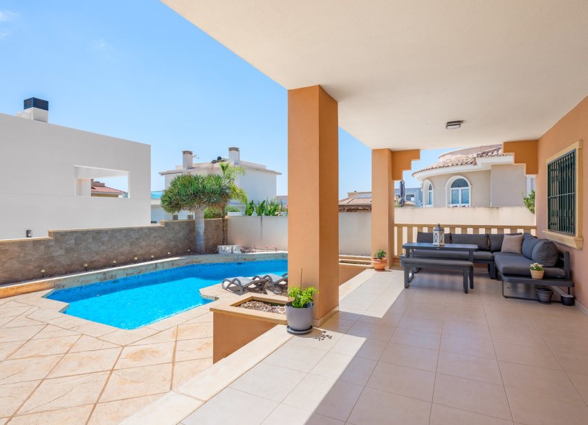 Resale - Villa - Ciudad Quesada