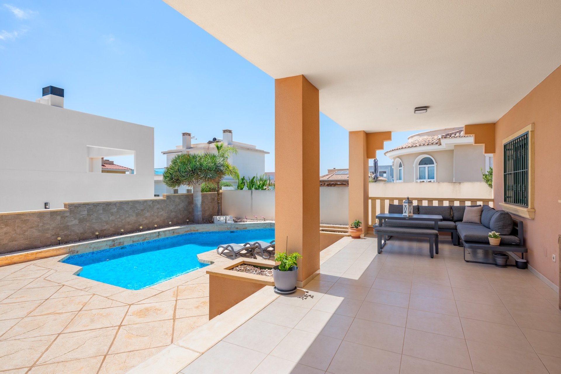 Resale - Villa - Ciudad Quesada