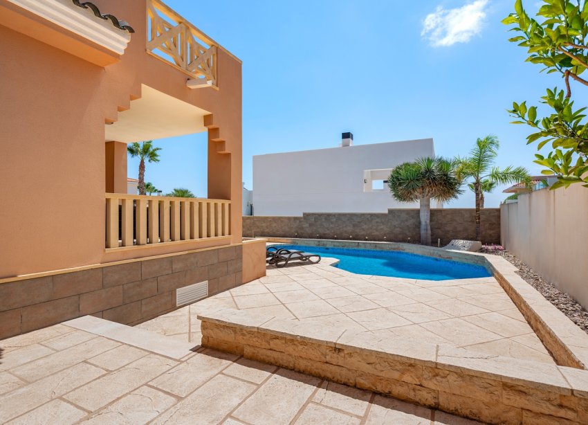 Resale - Villa - Ciudad Quesada
