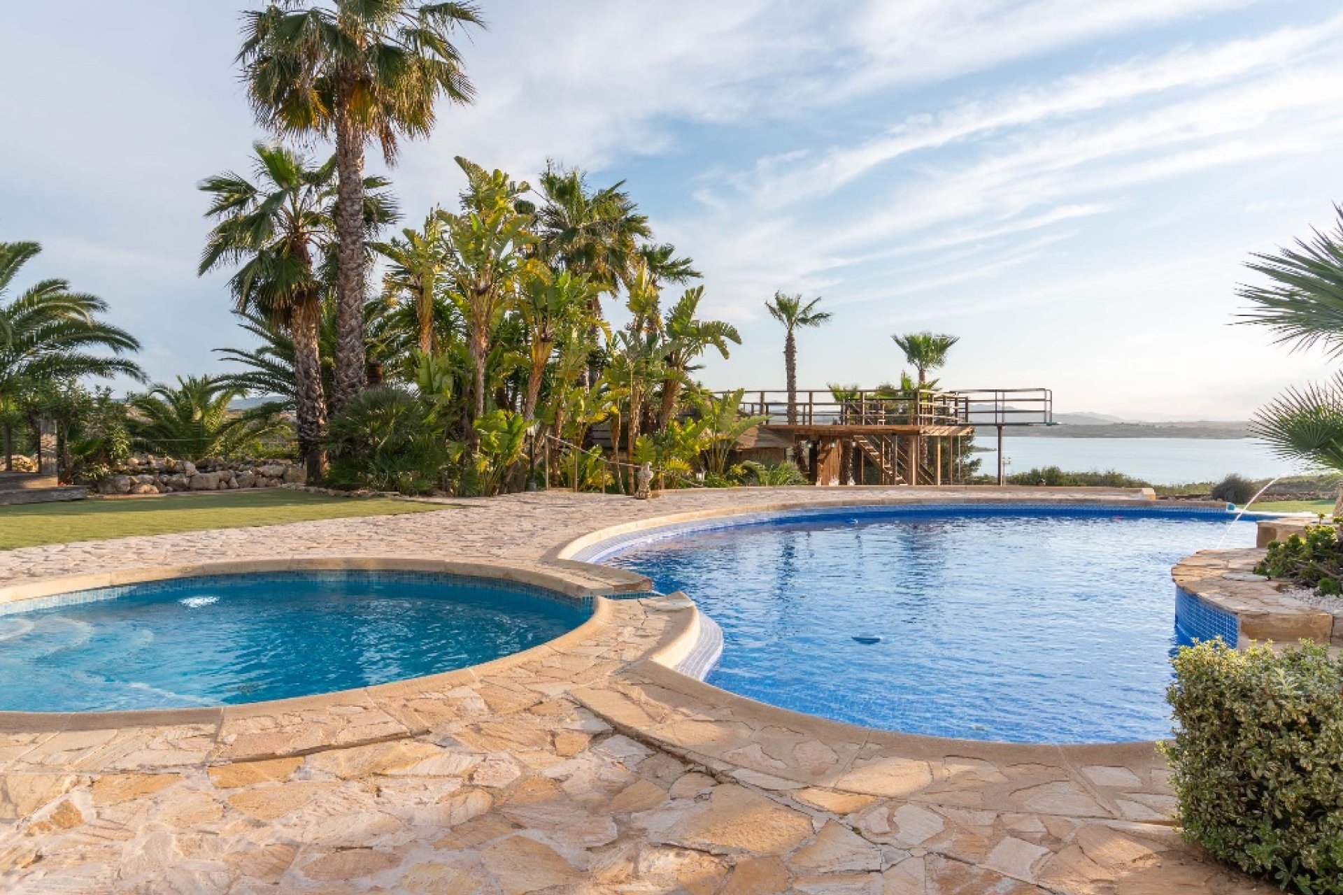 Resale - Villa - Costa Blanca - Orihuela Costa
