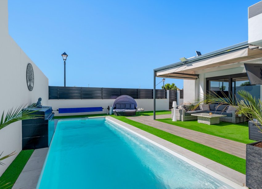Resale - Villa - Fortuna - Urbanizacion Las Kalendas