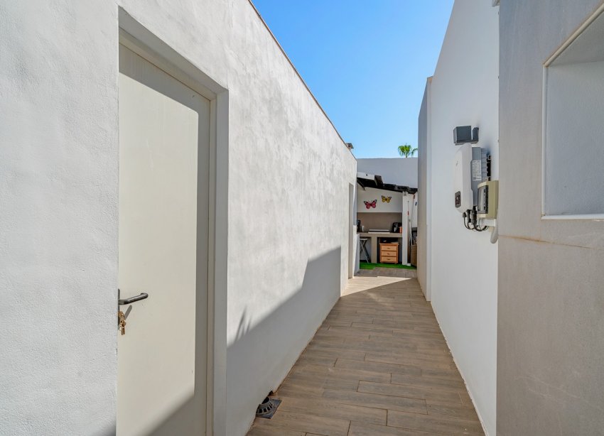 Resale - Villa - Fortuna - Urbanizacion Las Kalendas