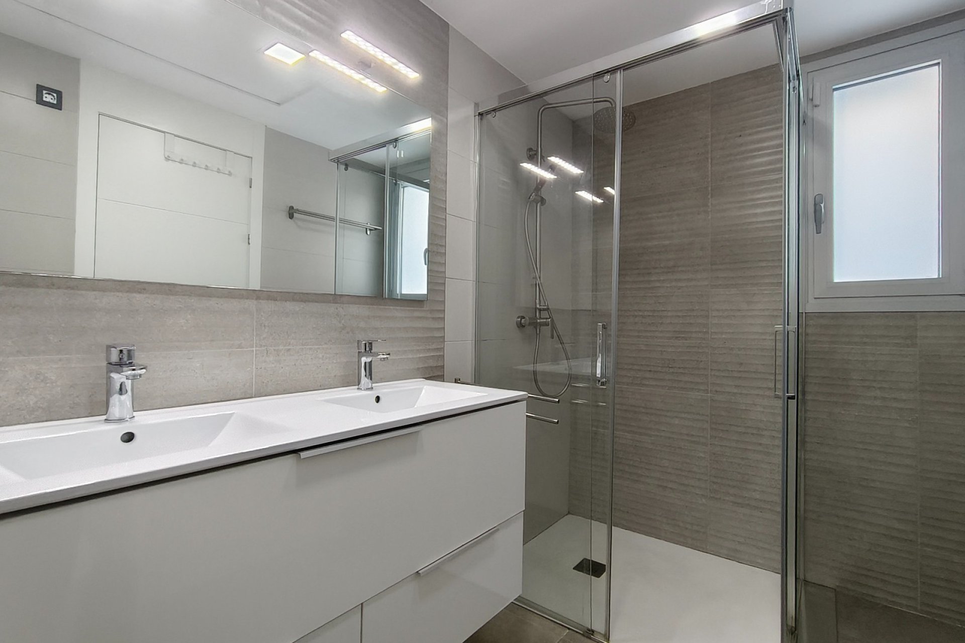 Resale - Villa - Guardamar del Segura - El Raso