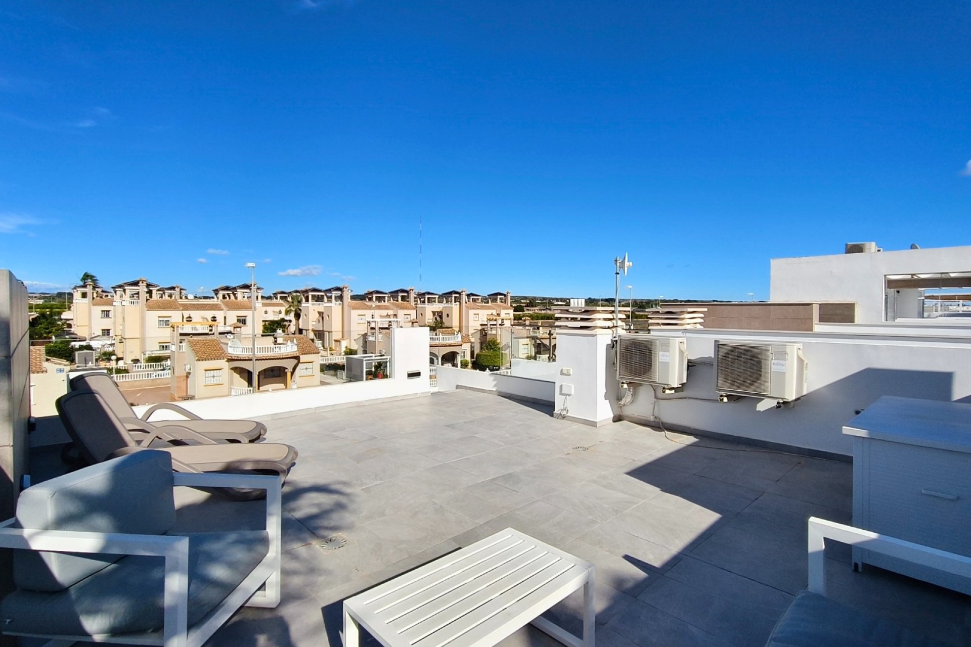 Resale - Villa - Guardamar del Segura - El Raso