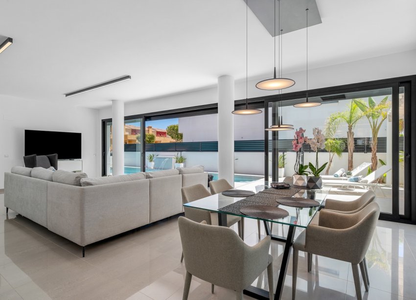 Resale - Villa - Guardamar del Segura - Guardamar Del Segura