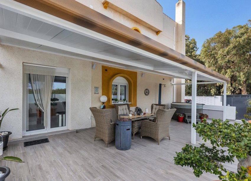 Resale - Villa - Guardamar del Segura - Urbanizaciones