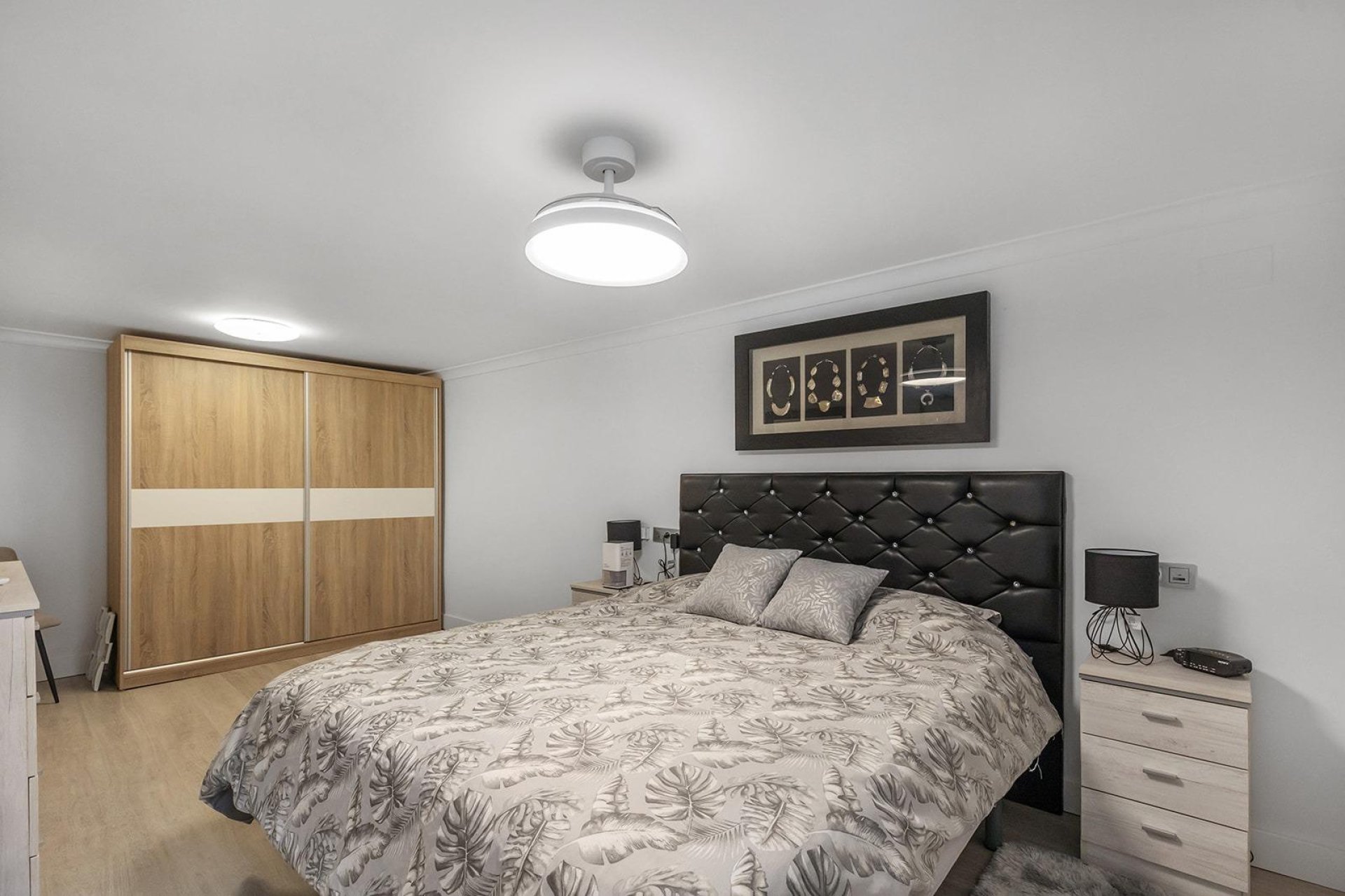 Resale - Villa - Guardamar del Segura - Urbanizaciones