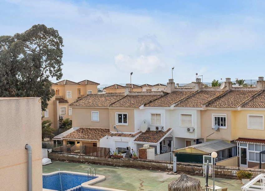 Resale - Villa - Guardamar del Segura - Urbanizaciones