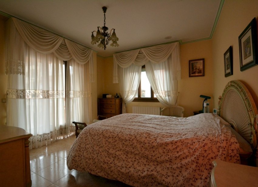 Resale - Villa - Guardamar del Segura