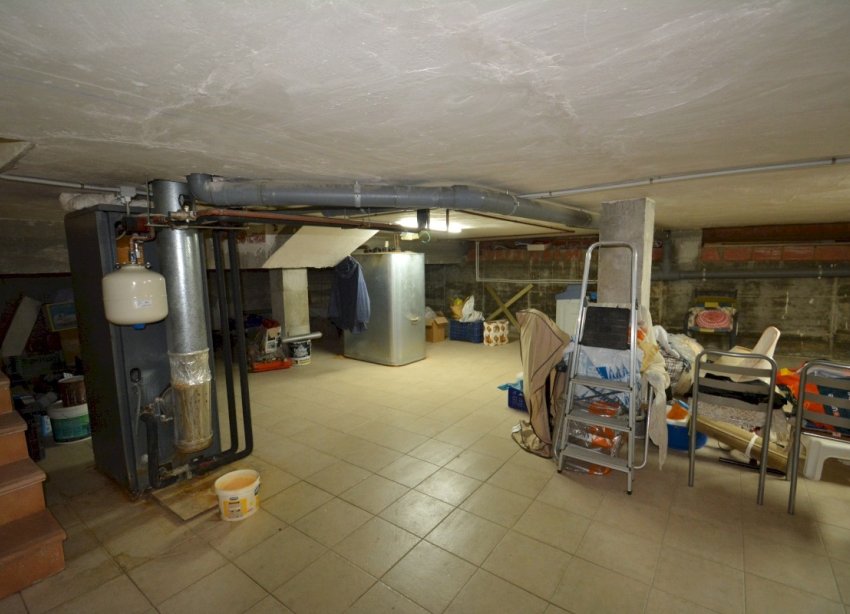 Resale - Villa - Guardamar del Segura